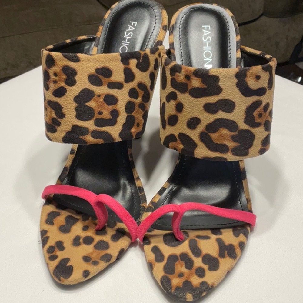 These shoes are bringing SEXY BACK!💗